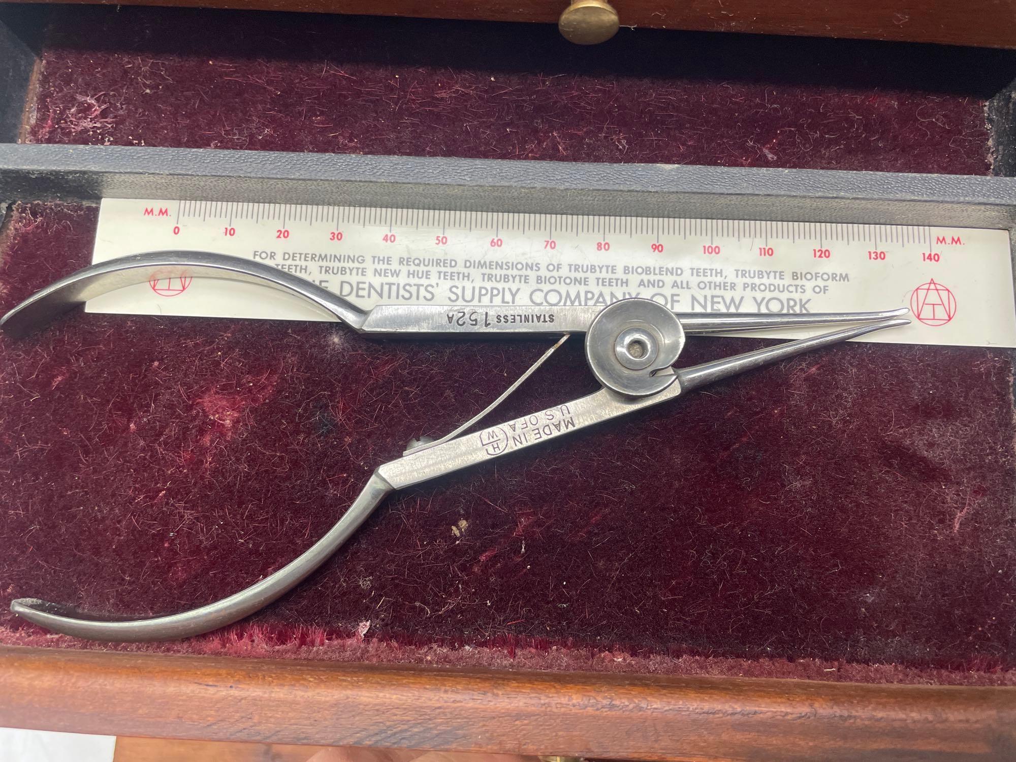 Early 1900?s Dentist travel box with tools