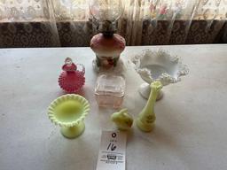 GLASSWARE OIL LAMP FENTON