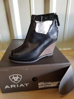 Ariat ladies boots, 7.5