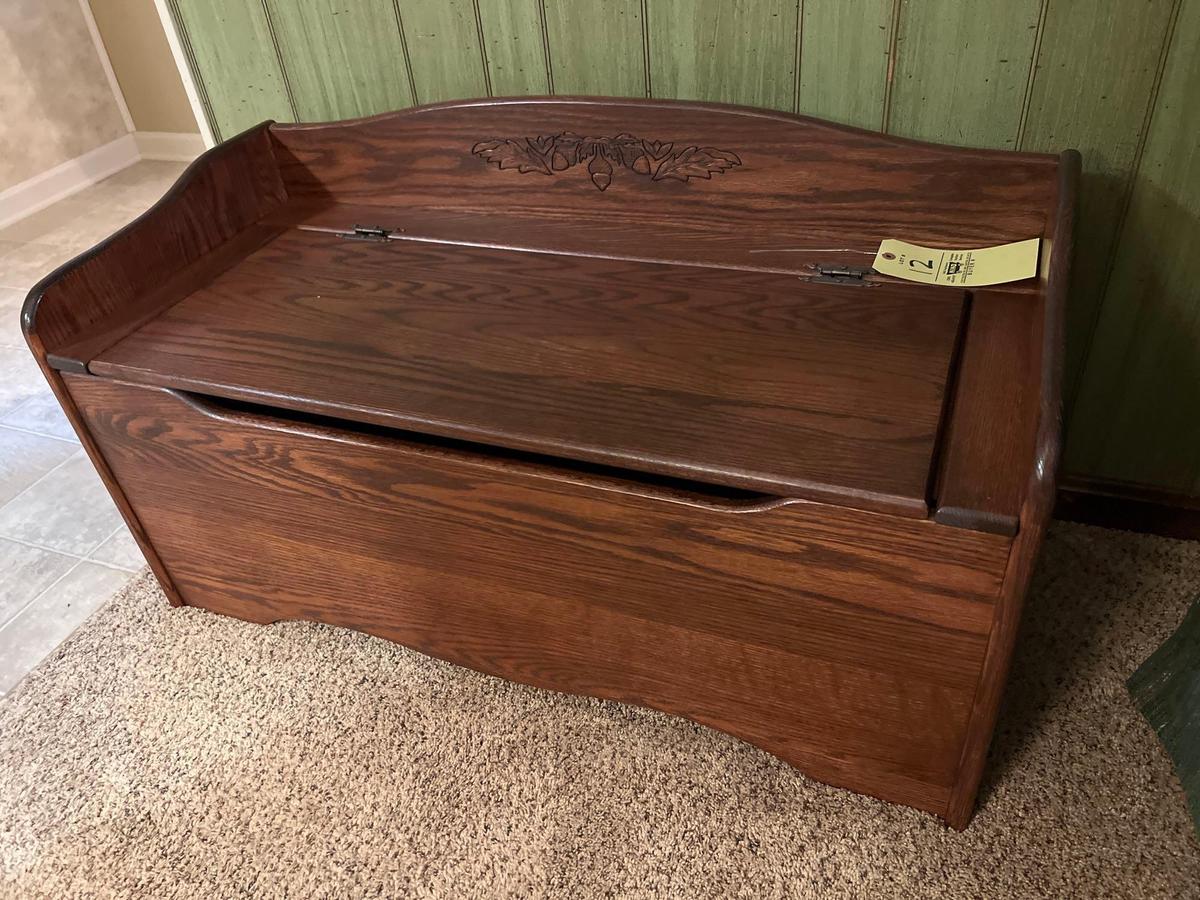 Lift Top Oak Blanket Chest