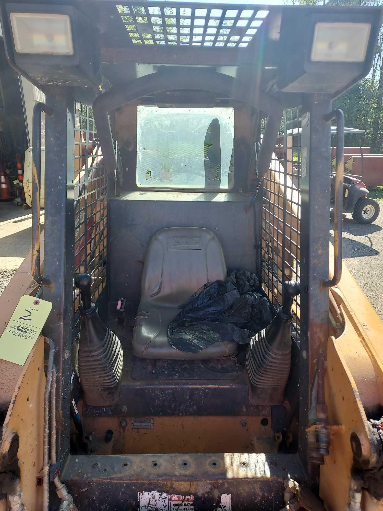 Case Model 40XT Skid Loader w/ Bucket & Extra Tire