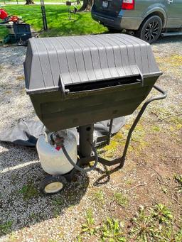 Webber Broil master gas grill