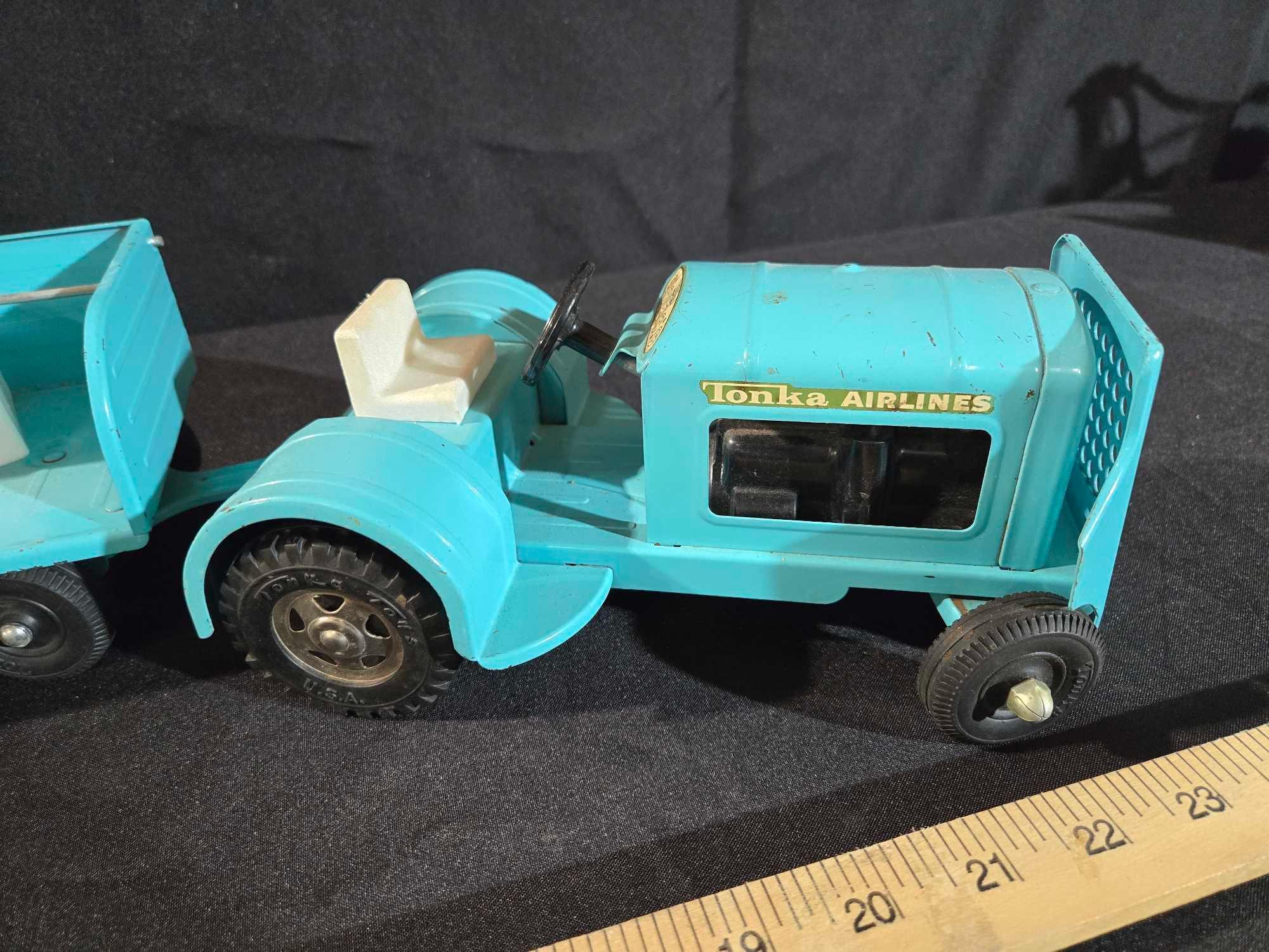 Tonka Airlines Luggage Tractor and Trailer