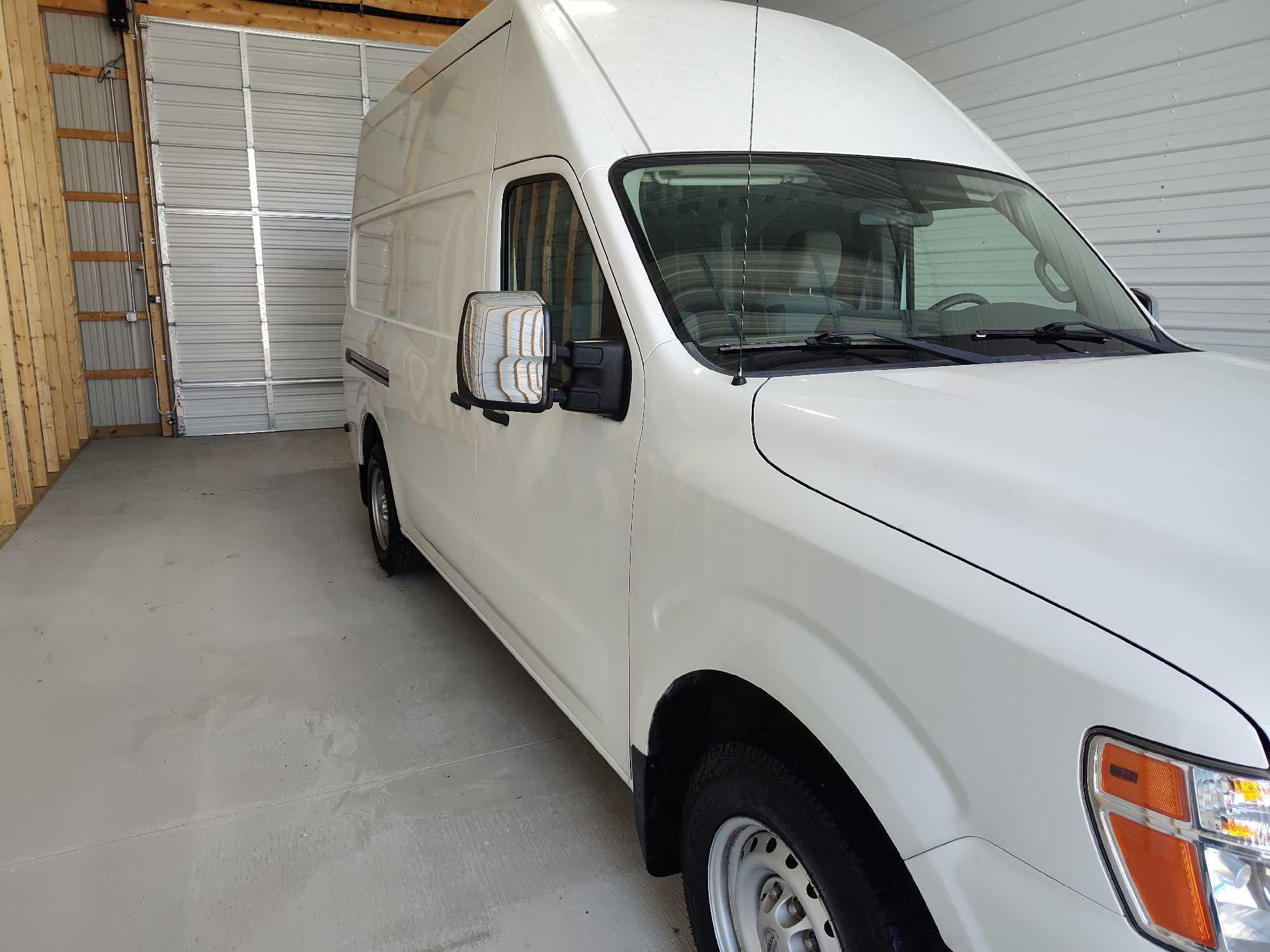 2014 Nissan NV2500HD Van