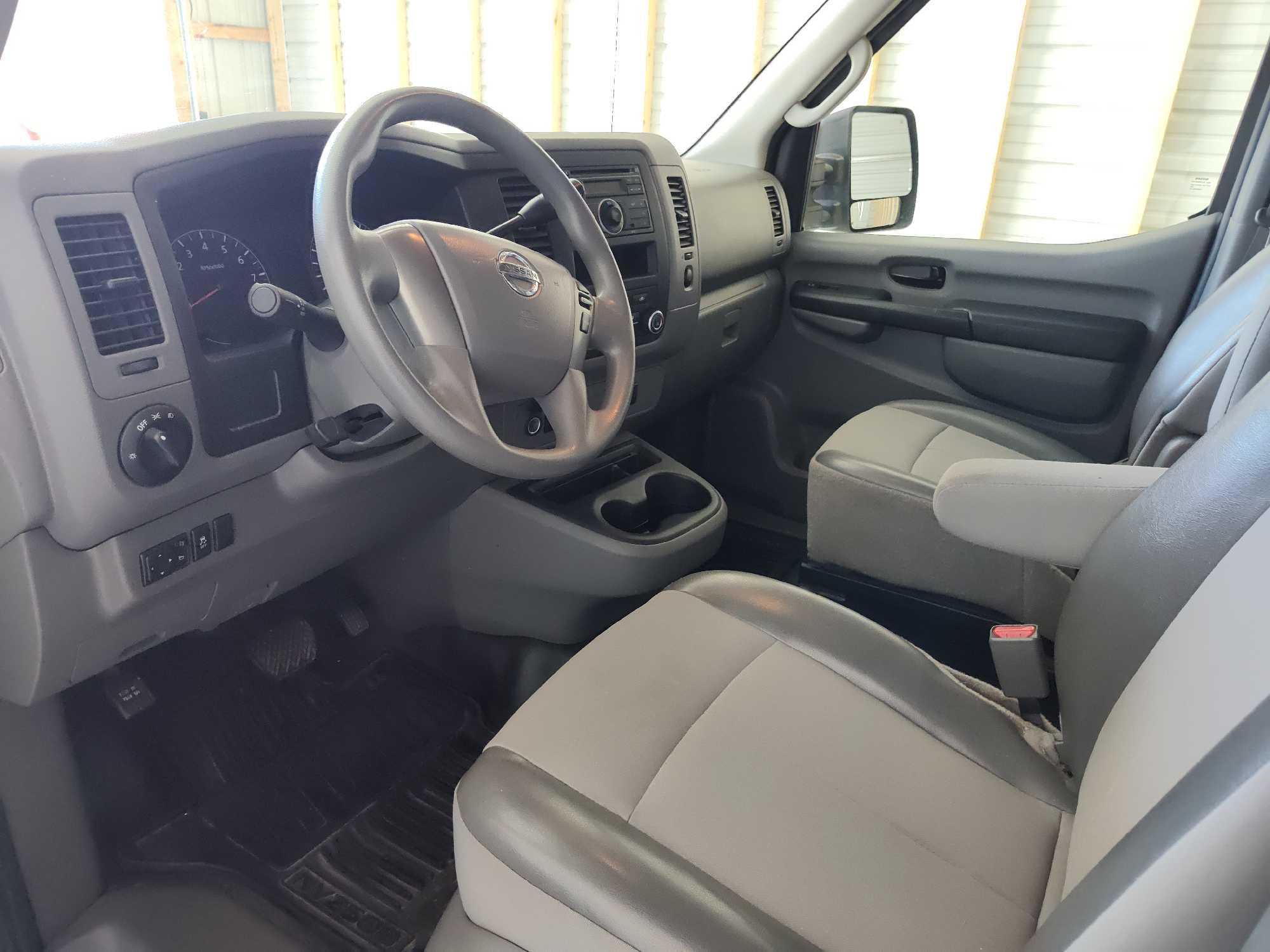 2014 Nissan NV2500HD Van