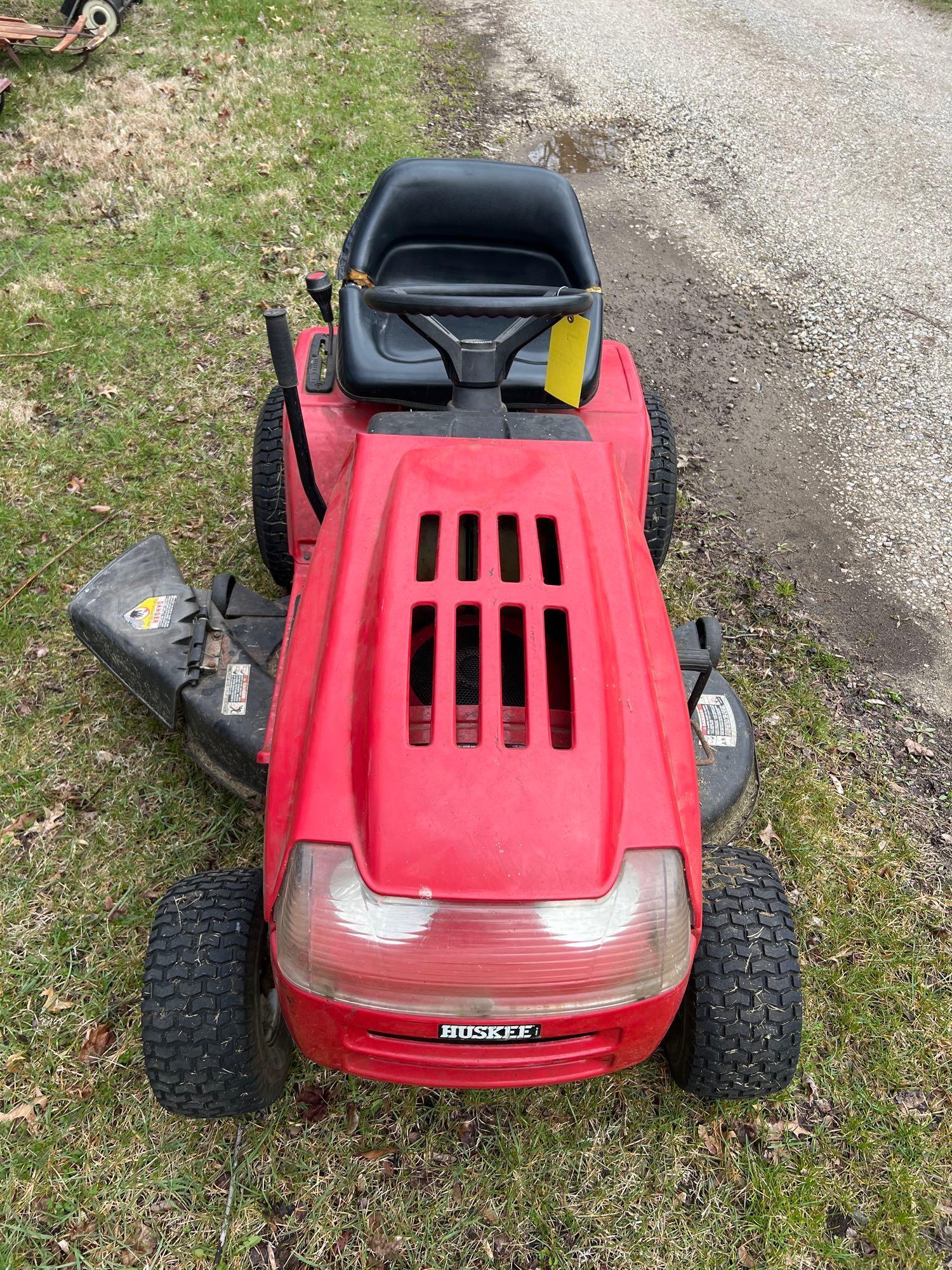 Huskee Quick Cut Riding Mower