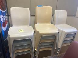 (15) stack Chairs