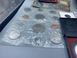 World Coin grouping, Canadian Dollars, Proof Set, Mint Sets