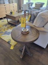 Stein World round end table with candle stick
