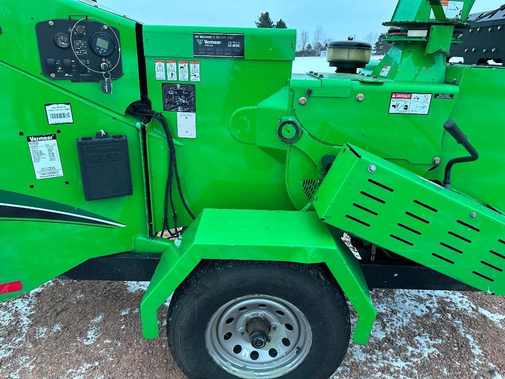 2018 Vermeer BC1000XL portable wood chipper, Deutz diesel engine, 12" feed opening, hyd roll feed,