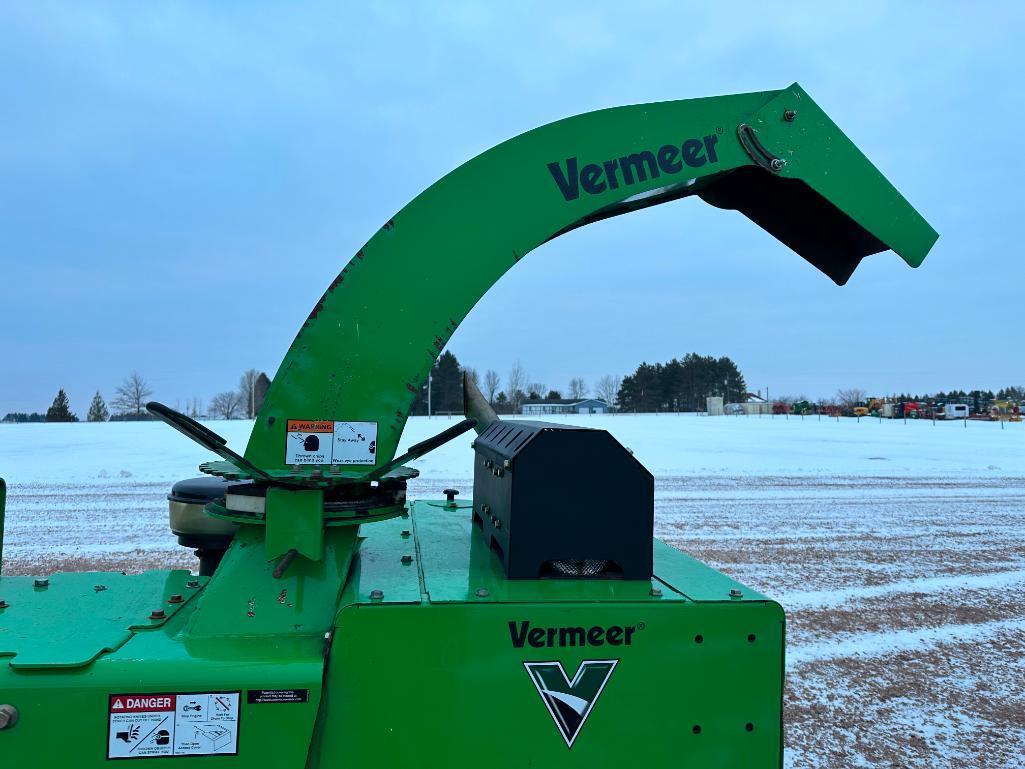 2018 Vermeer BC1000XL portable wood chipper, Deutz diesel engine, 12" feed opening, hyd roll feed,