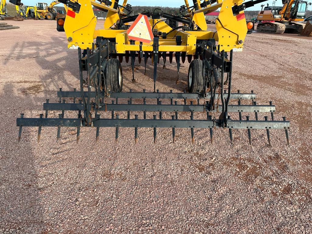 Landoll 850-22 soil finisher, 22', hyd depth controlled disks, 3-bar spike harrow, tandem base