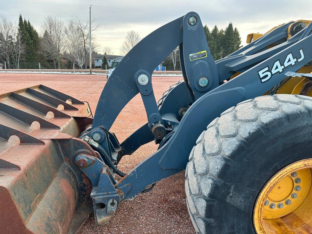 2006 John Deere 544J wheel loader, cab w/AC, 20.5x25 tires, 4-spd powershift trans, JRB style quick