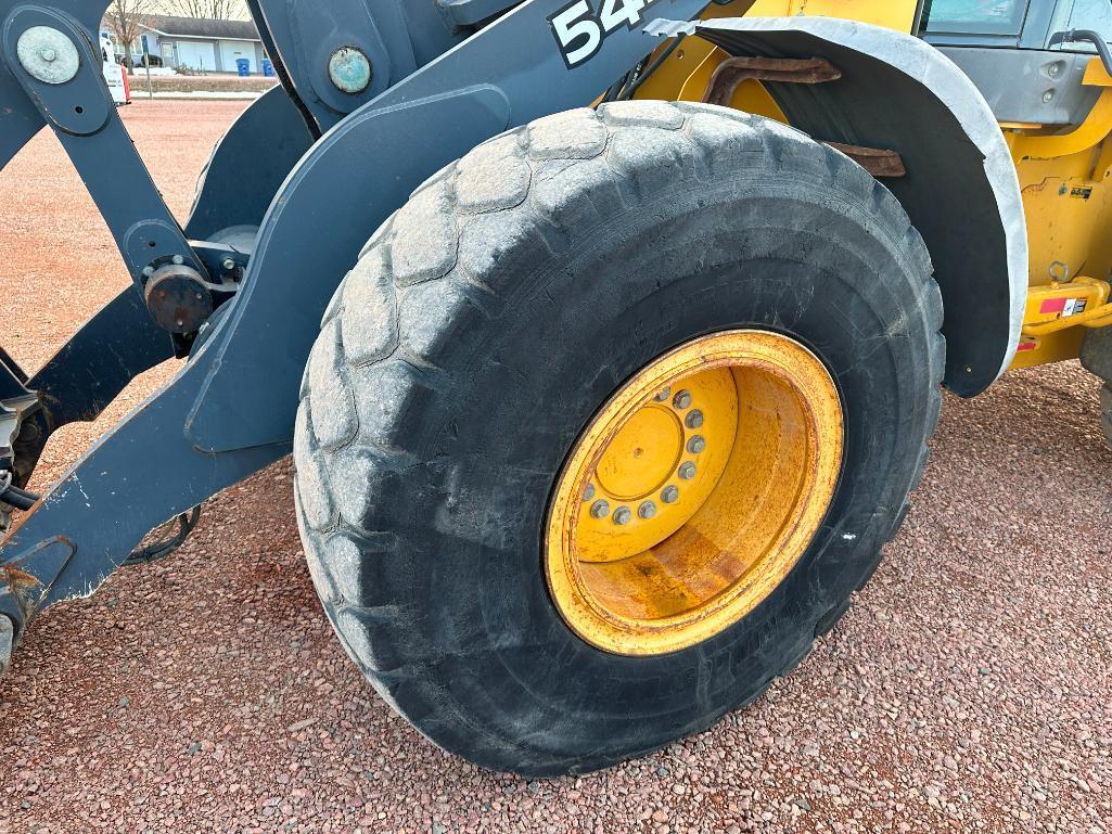 2006 John Deere 544J wheel loader, cab w/AC, 20.5x25 tires, 4-spd powershift trans, JRB style quick