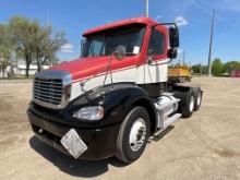 2005 Freightliner CL112 Day Cab