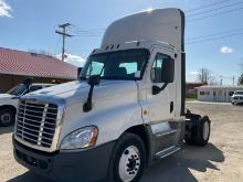 2018 Freightliner CA125 Day Cab