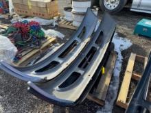 (4)- INTERNATIONAL NAVISTAR DURASTAR 4200 / 43OO / 4400 TAKEOFF BUMPER SURPLUS