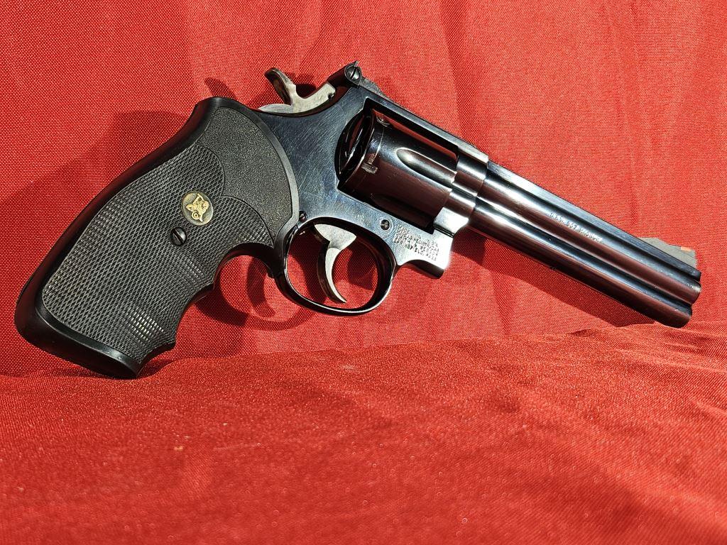 Smith & Wesson M586 Revolver .357 Mag SN#AUB2708