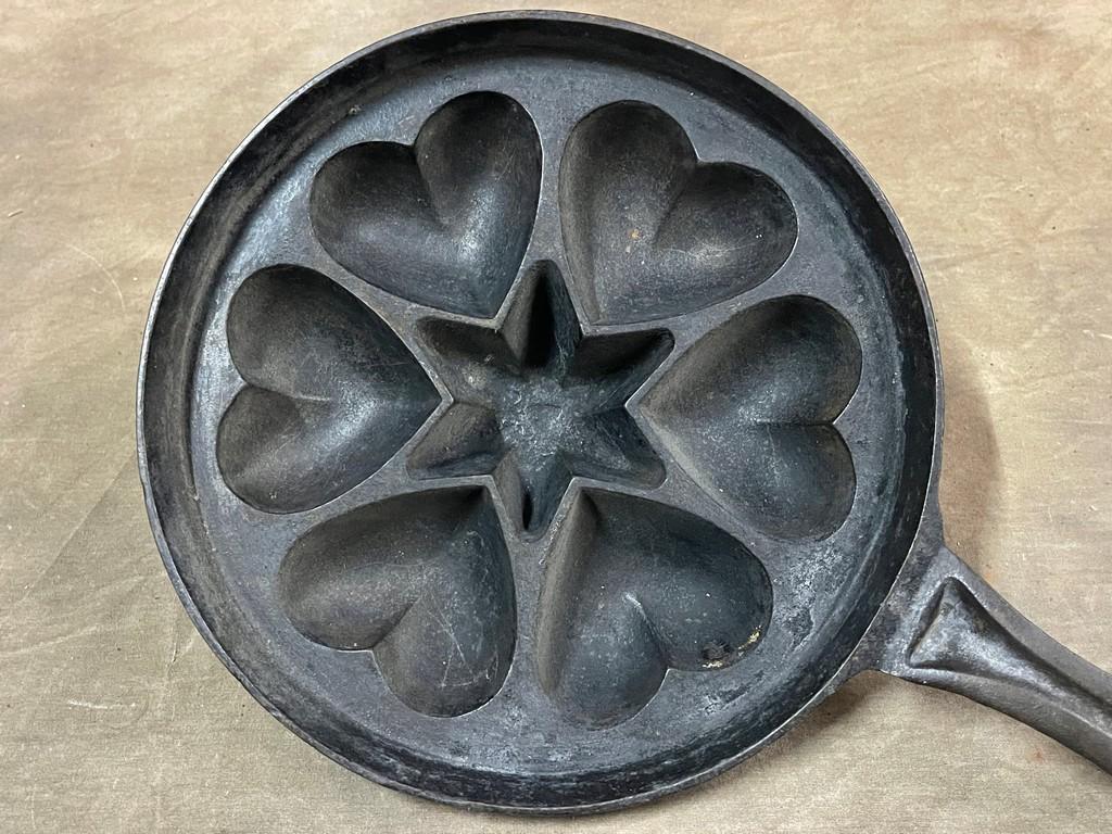 Antique Heart & Star Corn Bread Cast Iron Pan With Handle