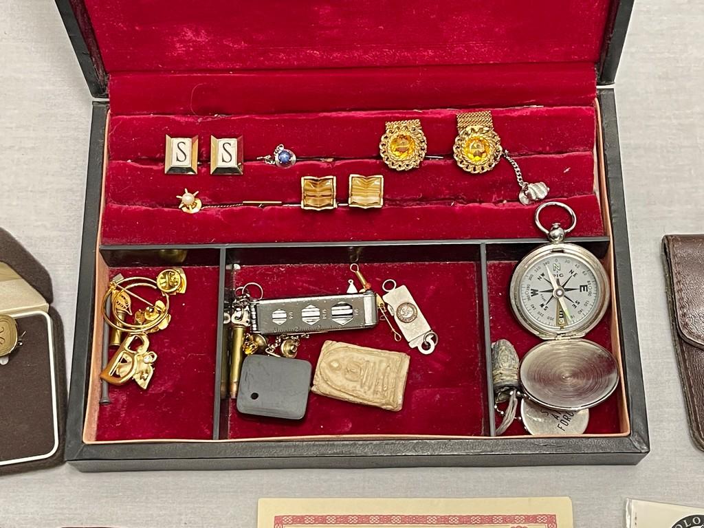 Men's Jewelry Box & Belt Buckles