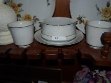 Noritake fine China set