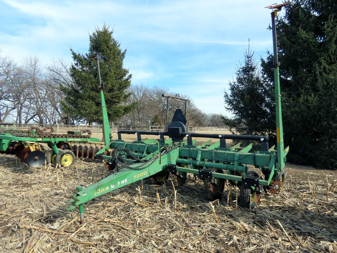 John Deere Model 7200 Max Emerge 2 Pull-type Planter, SN# AO7200A100772, 6 Row Narrow