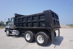 1999 Mack Model CH613 Maxi Cruise Tandem Axle Conventional Dump Truck, VIN# 1M1AA13Y1XW111554, Mac