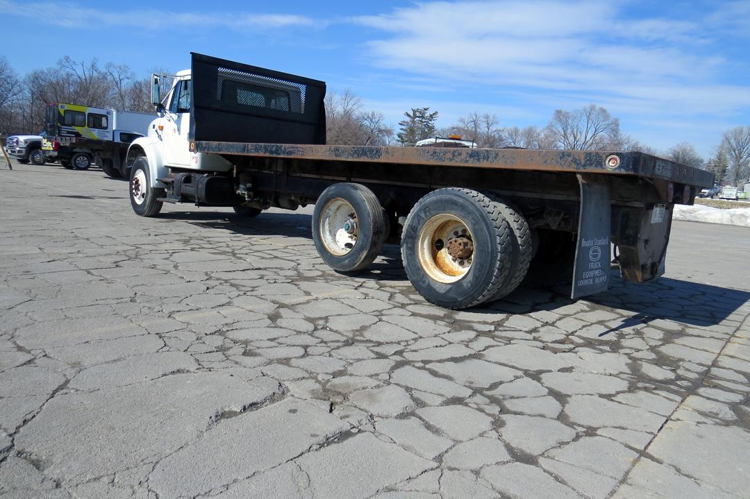 2000 IHC Model 4900 Conventional Tandem Axle Flatbed Truck, VIN# 1HTSDAAN8YH263236, DT466E Turbo