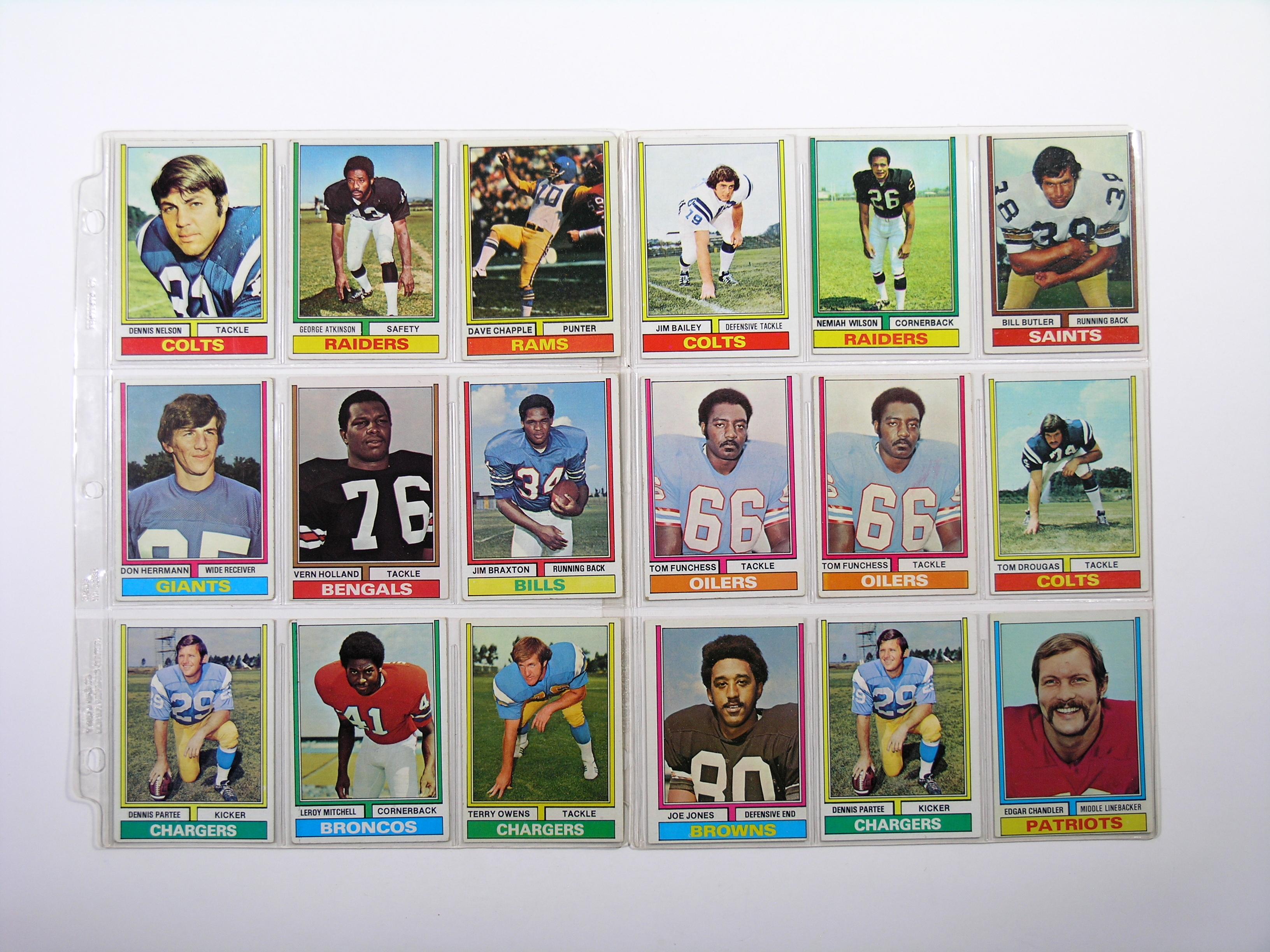 (234) 1974 Topps Football Cards VG/EX to EX conditions