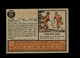 1962 Topps Baseball Card #385 Hall of Famer Early Wynn Chicago White Sox