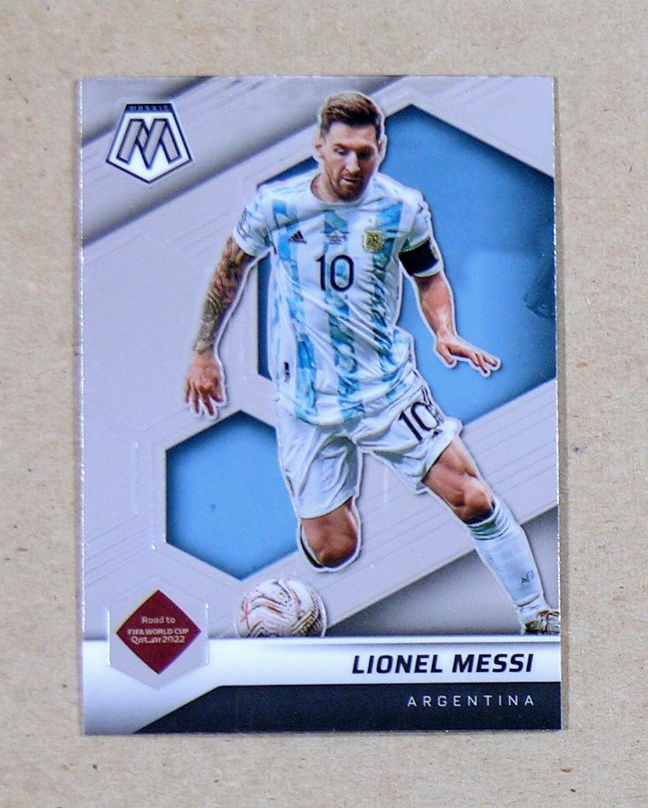 2021-22 Panini Mosaic Soccer Card #10 Lionel Messi Argentina