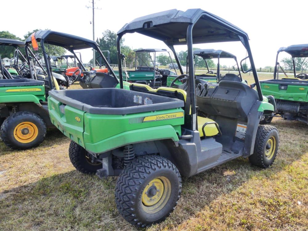 John Deere XUV560