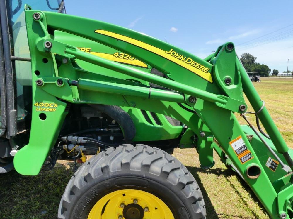 2012 John Deere 4320