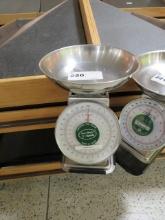 ACCU-WEIGH 30LB SCALE