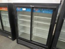 TRUE GDM-41SL-60-HC-LD SELF-CONTAINED SLIDE-DOOR COOLER