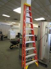 10FT FIBERGLASS LADDER