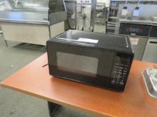 700-WATT MICROWAVE