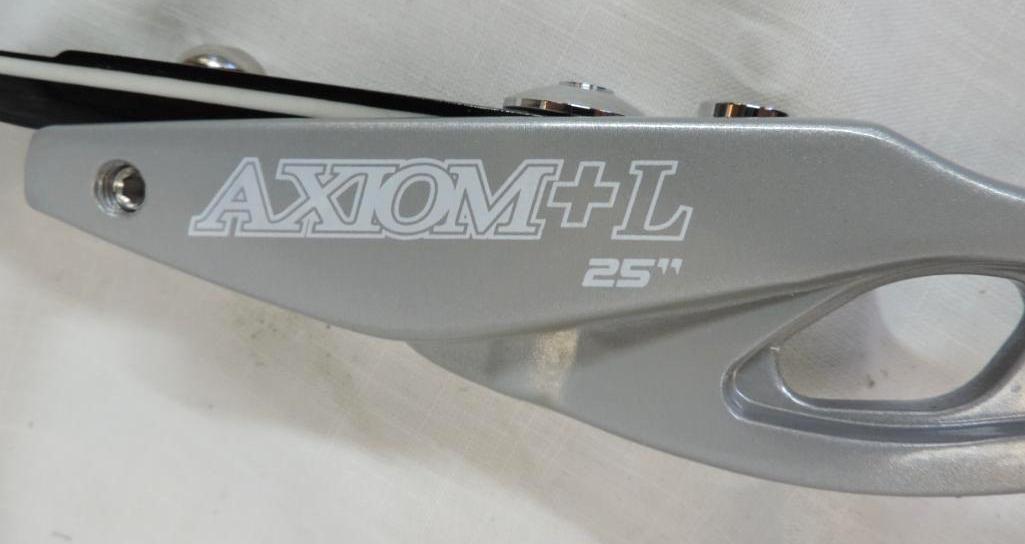 SF Axiom -Light bow with Elite carbon high foam limbs #26.