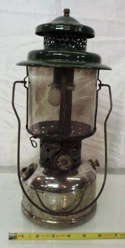 1929 patent Coleman 220B Sunshine of the night double mantle lantern.