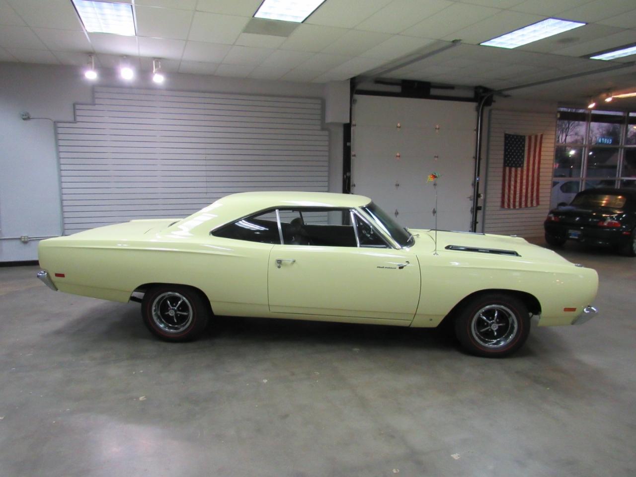 1969  PLYMOUTH ROAD RUNNER