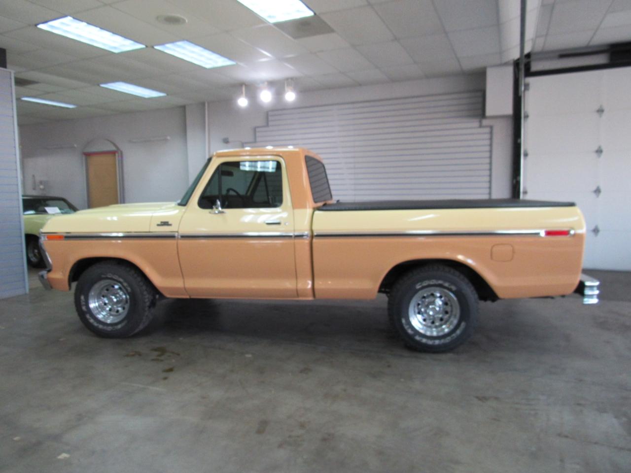 1977  FORD F100