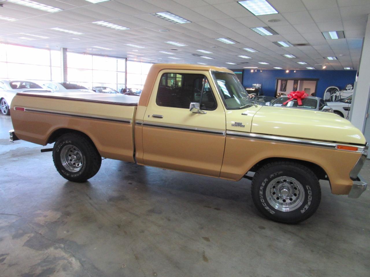 1977  FORD F100