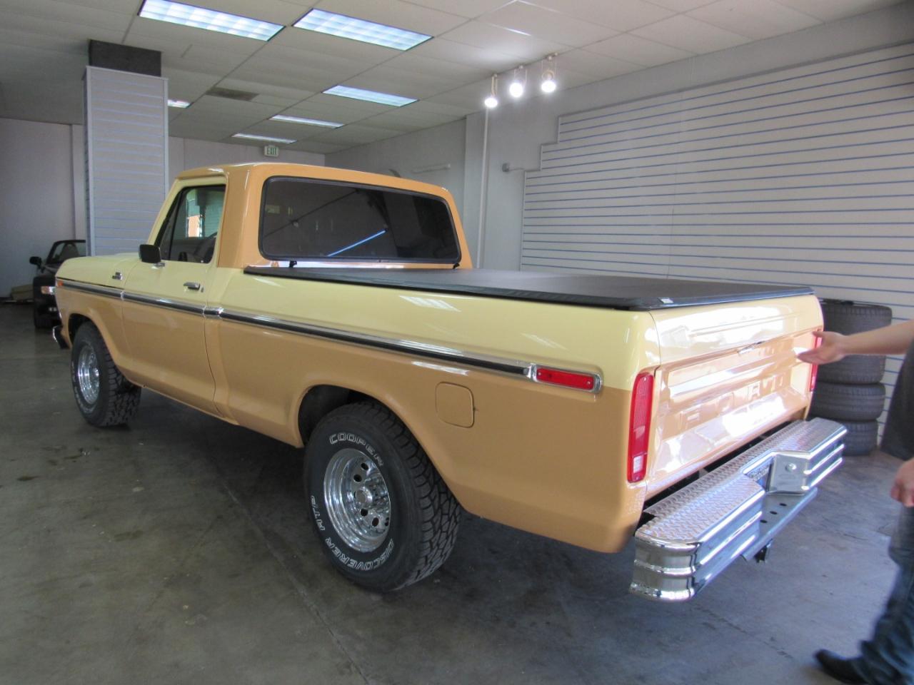 1977  FORD F100