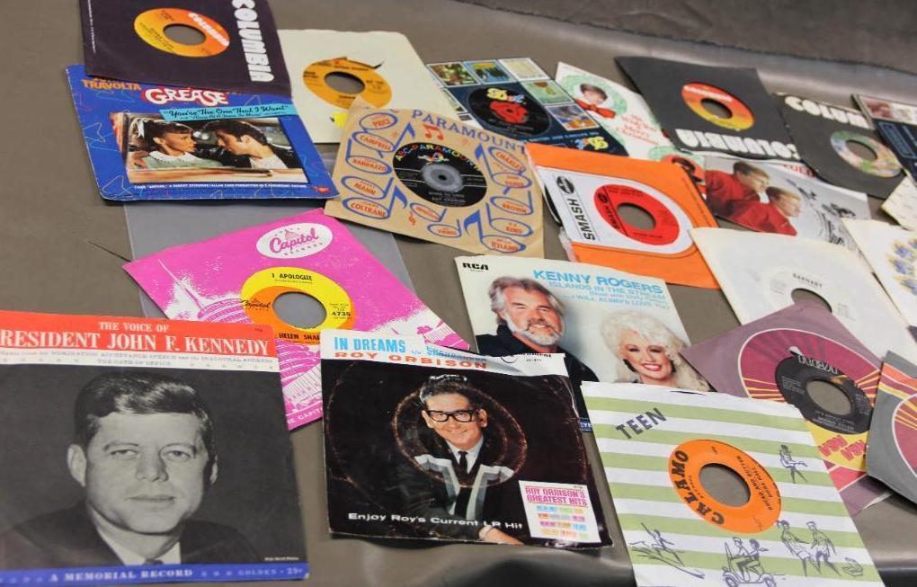 Excellent Collection of Classic Vinyl 45s