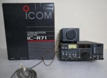 ICOM IC-R71A Communications Receiver with Box