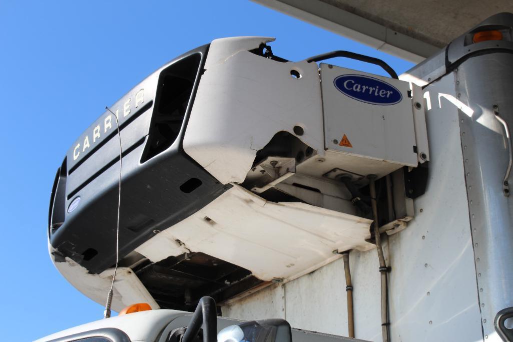 2014 Freightliner M2106 Truck