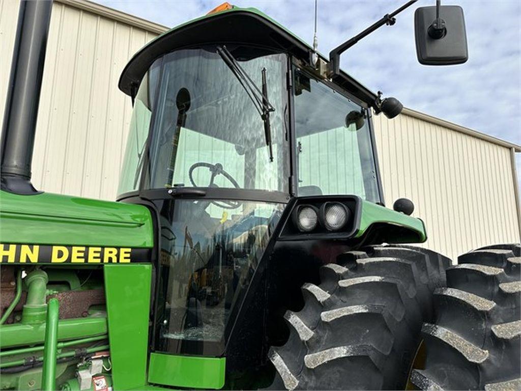 1992 JOHN DEERE 4455