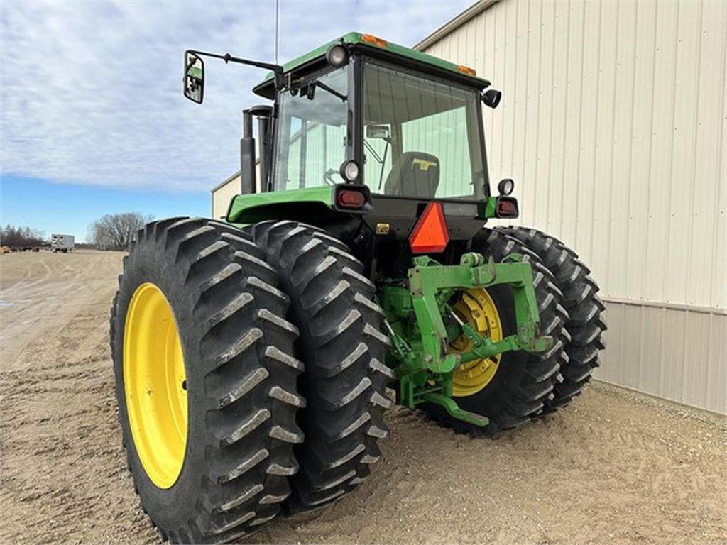 1992 JOHN DEERE 4455