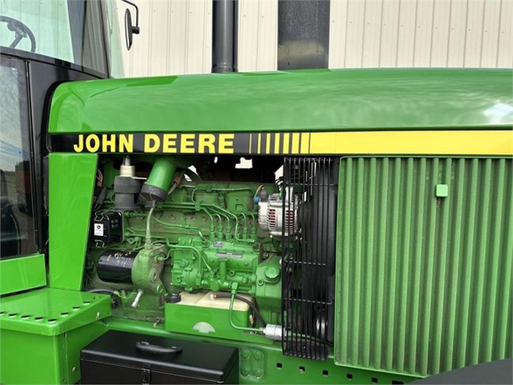 1992 JOHN DEERE 4455