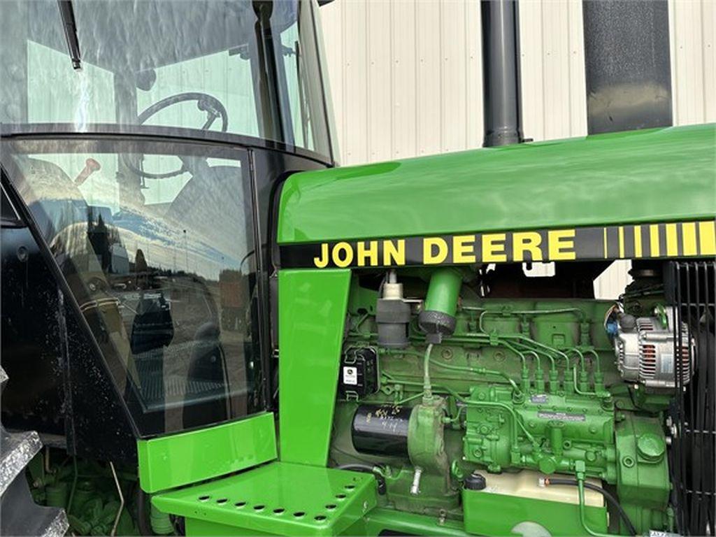 1992 JOHN DEERE 4455